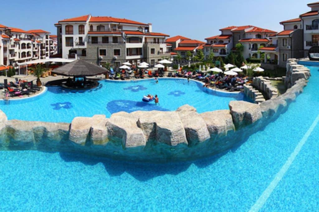 Generaator House Villa Aheloj Kültér fotó