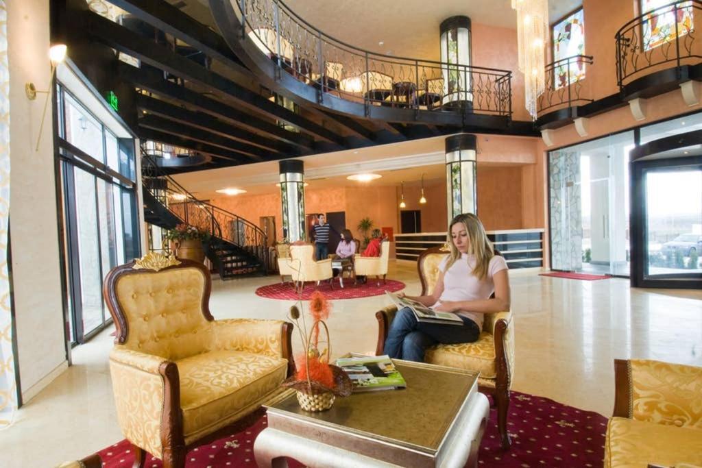 Generaator House Villa Aheloj Kültér fotó